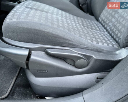 Сірий Рено Меган, об'ємом двигуна 1.6 л та пробігом 184 тис. км за 4799 $, фото 16 на Automoto.ua