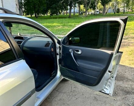 Рено Меган 2008 в Лозовой на Automoto.ua Серый Рено Меган, объемом двигателя 1.6 л и пробегом 191 тыс. км за 5400 $, фото 6 на Automoto.ua