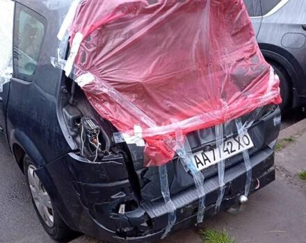 Серый Рено Меган, объемом двигателя 1.46 л и пробегом 215 тыс. км за 2999 $, фото 5 на Automoto.ua