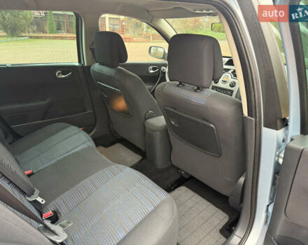 Сірий Рено Меган, об'ємом двигуна 1.6 л та пробігом 143 тис. км за 5700 $, фото 38 на Automoto.ua