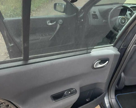 Серый Рено Меган, объемом двигателя 1.6 л и пробегом 217 тыс. км за 5350 $, фото 39 на Automoto.ua