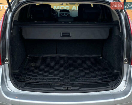 Серый Рено Меган, объемом двигателя 1.6 л и пробегом 250 тыс. км за 5250 $, фото 27 на Automoto.ua