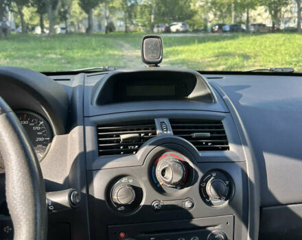 Сірий Рено Меган, об'ємом двигуна 1.6 л та пробігом 191 тис. км за 5500 $, фото 14 на Automoto.ua