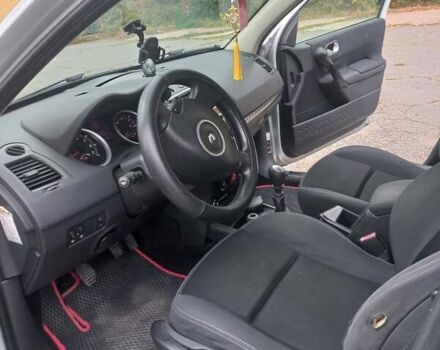 Рено Меган 2008 в Благовещенское (Ульяновка) на Automoto.ua Серый Рено Меган, объемом двигателя 1.5 л и пробегом 280 тыс. км за 5200 $, фото 1 на Automoto.ua