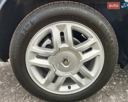 Серый Рено Меган, объемом двигателя 1.5 л и пробегом 205 тыс. км за 5950 $, фото 42 на Automoto.ua