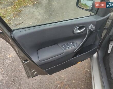 Сірий Рено Меган, об'ємом двигуна 1.6 л та пробігом 213 тис. км за 5990 $, фото 8 на Automoto.ua