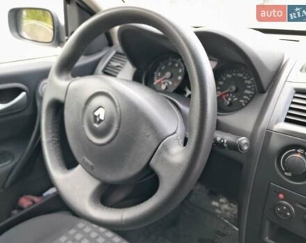 Серый Рено Меган, объемом двигателя 1.6 л и пробегом 165 тыс. км за 5800 $, фото 2 на Automoto.ua