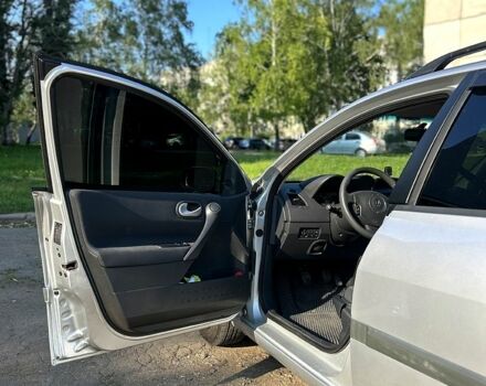 Рено Меган 2008 в Лозовой на Automoto.ua Серый Рено Меган, объемом двигателя 1.6 л и пробегом 191 тыс. км за 5400 $, фото 7 на Automoto.ua