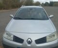 Рено Меган 2008 в Благовещенское (Ульяновка) на Automoto.ua Серый Рено Меган, объемом двигателя 1.5 л и пробегом 280 тыс. км за 5200 $, фото 4 на Automoto.ua