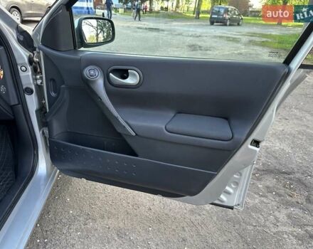 Сірий Рено Меган, об'ємом двигуна 1.6 л та пробігом 200 тис. км за 6300 $, фото 22 на Automoto.ua