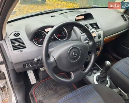 Серый Рено Меган, объемом двигателя 1.6 л и пробегом 224 тыс. км за 5850 $, фото 18 на Automoto.ua