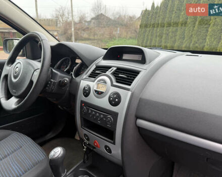 Сірий Рено Меган, об'ємом двигуна 1.6 л та пробігом 143 тис. км за 5700 $, фото 48 на Automoto.ua