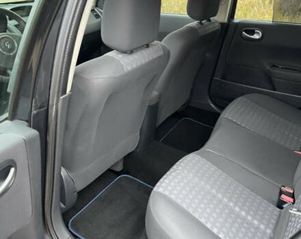 Серый Рено Меган, объемом двигателя 1.6 л и пробегом 217 тыс. км за 5350 $, фото 40 на Automoto.ua