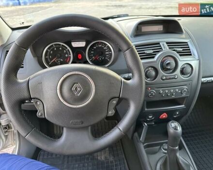 Сірий Рено Меган, об'ємом двигуна 1.6 л та пробігом 200 тис. км за 6300 $, фото 26 на Automoto.ua