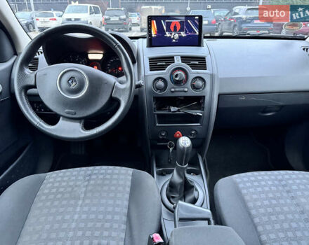 Сірий Рено Меган, об'ємом двигуна 1.6 л та пробігом 184 тис. км за 4799 $, фото 18 на Automoto.ua