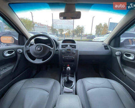 Серый Рено Меган, объемом двигателя 1.6 л и пробегом 250 тыс. км за 5500 $, фото 10 на Automoto.ua