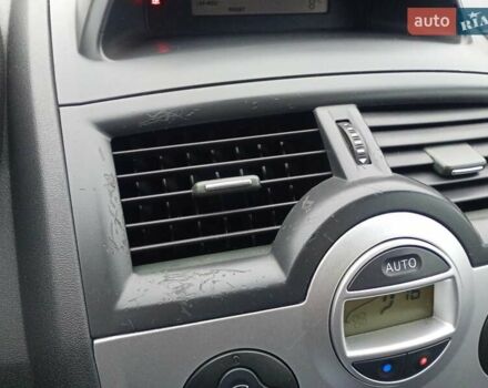 Сірий Рено Меган, об'ємом двигуна 1.6 л та пробігом 342 тис. км за 5500 $, фото 38 на Automoto.ua