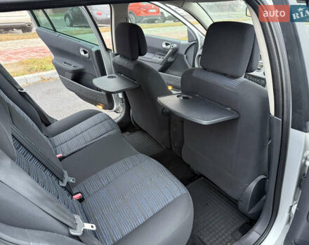 Серый Рено Меган, объемом двигателя 1.6 л и пробегом 213 тыс. км за 5100 $, фото 40 на Automoto.ua