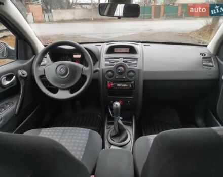 Серый Рено Меган, объемом двигателя 1.6 л и пробегом 212 тыс. км за 5990 $, фото 14 на Automoto.ua