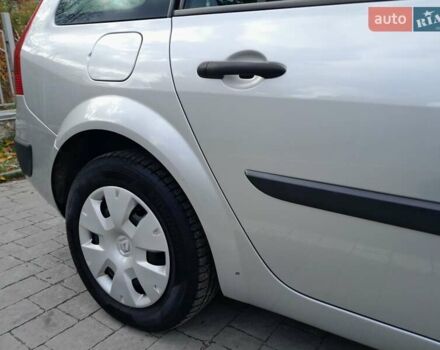 Серый Рено Меган, объемом двигателя 1.6 л и пробегом 165 тыс. км за 5800 $, фото 8 на Automoto.ua