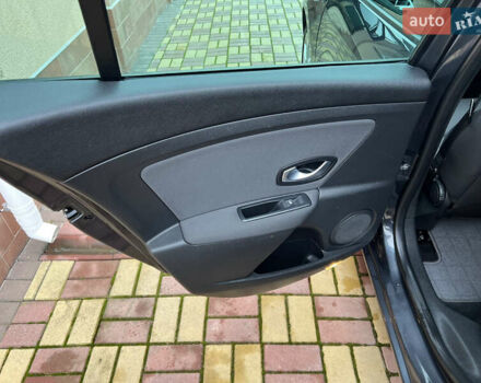 Сірий Рено Меган, об'ємом двигуна 1.6 л та пробігом 210 тис. км за 7250 $, фото 34 на Automoto.ua