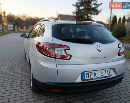 Серый Рено Меган, объемом двигателя 1.6 л и пробегом 195 тыс. км за 6800 $, фото 40 на Automoto.ua