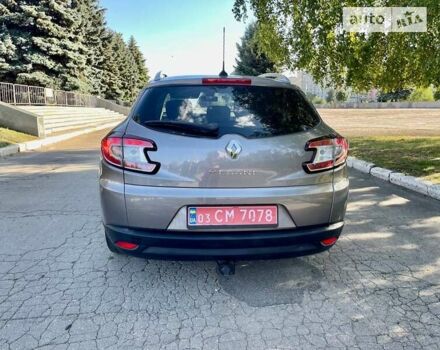 Сірий Рено Меган, об'ємом двигуна 1.6 л та пробігом 225 тис. км за 8000 $, фото 3 на Automoto.ua