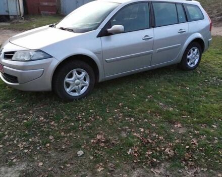 Серый Рено Меган, объемом двигателя 1.6 л и пробегом 178 тыс. км за 5900 $, фото 11 на Automoto.ua