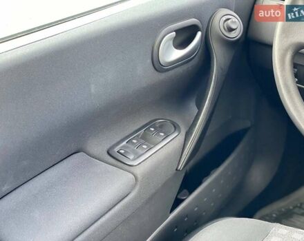 Серый Рено Меган, объемом двигателя 1.46 л и пробегом 230 тыс. км за 5500 $, фото 16 на Automoto.ua
