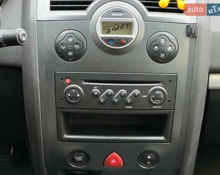 Сірий Рено Меган, об'ємом двигуна 1.6 л та пробігом 263 тис. км за 5290 $, фото 19 на Automoto.ua