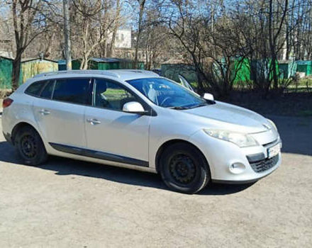 Рено Меган 2009 в Одессе на Automoto.ua Серый Рено Меган, объемом двигателя 1.46 л и пробегом 227 тыс. км за 6600 $, фото 8 на Automoto.ua