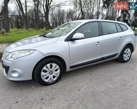 Сірий Рено Меган, об'ємом двигуна 1.46 л та пробігом 325 тис. км за 6700 $, фото 8 на Automoto.ua