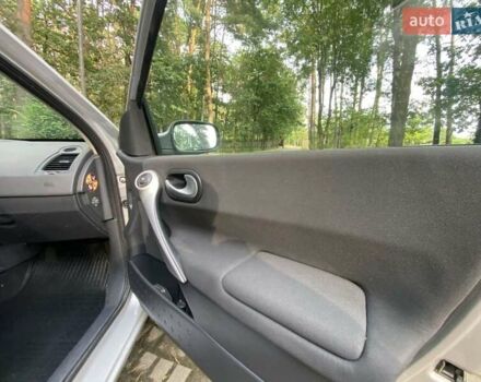 Рено Меган 2009 в Харькове на Automoto.ua Серый Рено Меган, объемом двигателя 1.6 л и пробегом 175 тыс. км за 6200 $, фото 41 на Automoto.ua