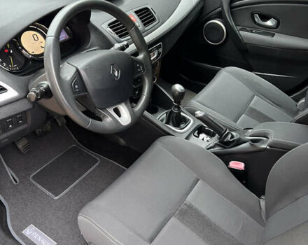 Сірий Рено Меган, об'ємом двигуна 1.6 л та пробігом 210 тис. км за 7250 $, фото 19 на Automoto.ua