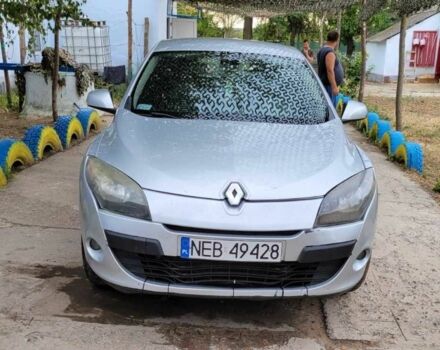 Серый Рено Меган, объемом двигателя 1.5 л и пробегом 300 тыс. км за 3500 $, фото 2 на Automoto.ua