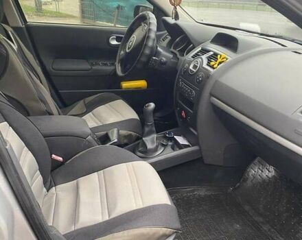 Сірий Рено Меган, об'ємом двигуна 1.6 л та пробігом 263 тис. км за 5300 $, фото 5 на Automoto.ua