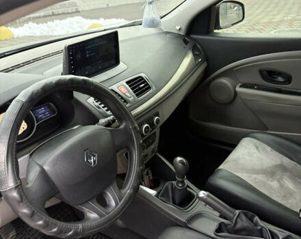 Сірий Рено Меган, об'ємом двигуна 1.6 л та пробігом 227 тис. км за 6200 $, фото 7 на Automoto.ua