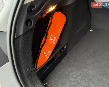 Сірий Рено Меган, об'ємом двигуна 1.6 л та пробігом 196 тис. км за 7850 $, фото 111 на Automoto.ua