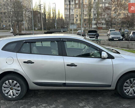 Сірий Рено Меган, об'ємом двигуна 1.46 л та пробігом 249 тис. км за 6999 $, фото 2 на Automoto.ua