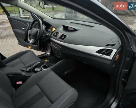 Серый Рено Меган, объемом двигателя 1.6 л и пробегом 115 тыс. км за 7050 $, фото 16 на Automoto.ua