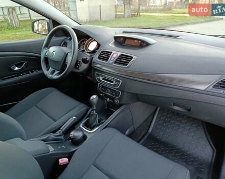 Серый Рено Меган, объемом двигателя 1.6 л и пробегом 195 тыс. км за 6800 $, фото 32 на Automoto.ua