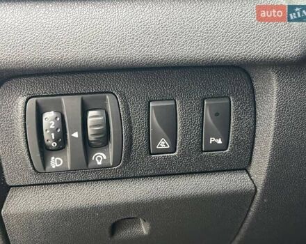 Сірий Рено Меган, об'ємом двигуна 2 л та пробігом 243 тис. км за 6890 $, фото 24 на Automoto.ua