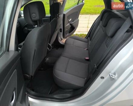 Сірий Рено Меган, об'ємом двигуна 1.46 л та пробігом 325 тис. км за 6700 $, фото 24 на Automoto.ua