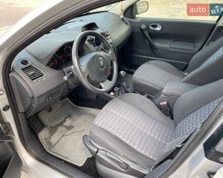 Серый Рено Меган, объемом двигателя 1.46 л и пробегом 230 тыс. км за 5500 $, фото 19 на Automoto.ua