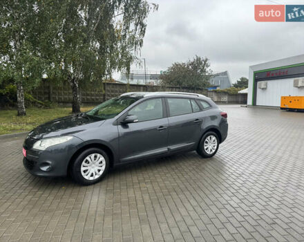 Серый Рено Меган, объемом двигателя 1.6 л и пробегом 231 тыс. км за 7800 $, фото 3 на Automoto.ua