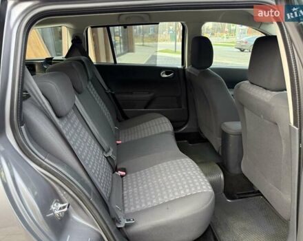 Серый Рено Меган, объемом двигателя 1.6 л и пробегом 195 тыс. км за 5750 $, фото 30 на Automoto.ua