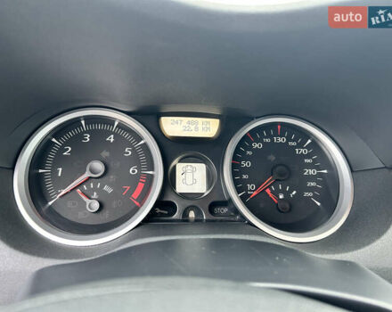 Серый Рено Меган, объемом двигателя 1.6 л и пробегом 247 тыс. км за 6200 $, фото 8 на Automoto.ua