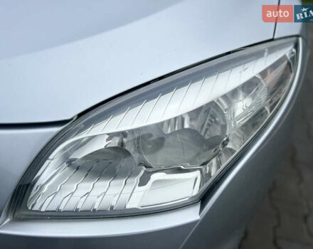 Сірий Рено Меган, об'ємом двигуна 1.6 л та пробігом 172 тис. км за 7450 $, фото 73 на Automoto.ua