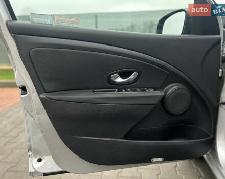 Сірий Рено Меган, об'ємом двигуна 1.6 л та пробігом 172 тис. км за 7450 $, фото 91 на Automoto.ua