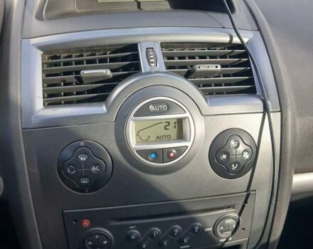 Серый Рено Меган, объемом двигателя 1.6 л и пробегом 199 тыс. км за 4900 $, фото 11 на Automoto.ua